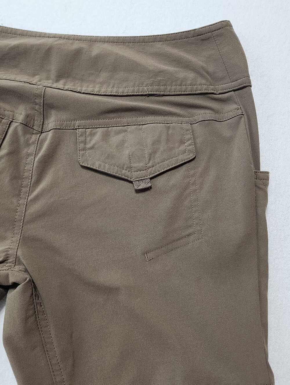 Columbia Omni Shield Hiking Cargo Pants Women’s 4 Brown Outdoor Trail - Picture 13 of 14